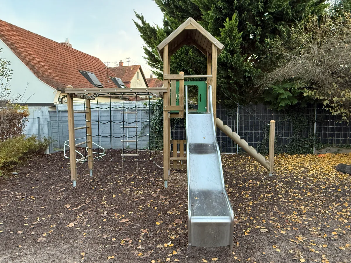 Umbau und Erweiterung Kindergarten und Wohnheim